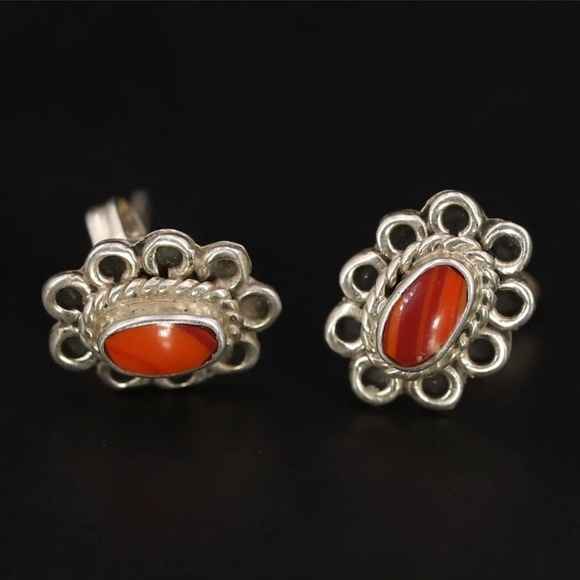 VTG Sterling Silver - SOUTHWESTERN Spiny Oyster Shell Post Stud Earrings - 1g - Picture 2 of 7